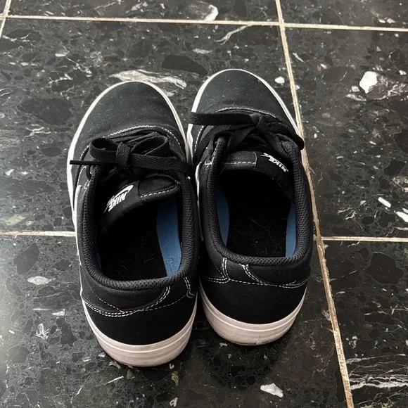 Nike SB Skate Sneakers W9 M7.5 - Picture 4 of 4